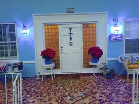 512 Phoenix Ave in Daytona Beach, FL - Building Photo