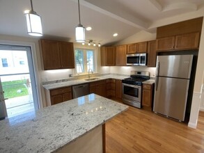 9 Winthrop Ct in Medford, MA - Building Photo - Building Photo