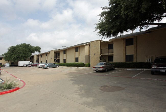 The Garden Homes of Preston Place in Dallas, TX - Foto de edificio - Building Photo