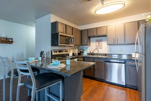 The Village at Chandler Crossings in East Lansing, MI - Building Photo