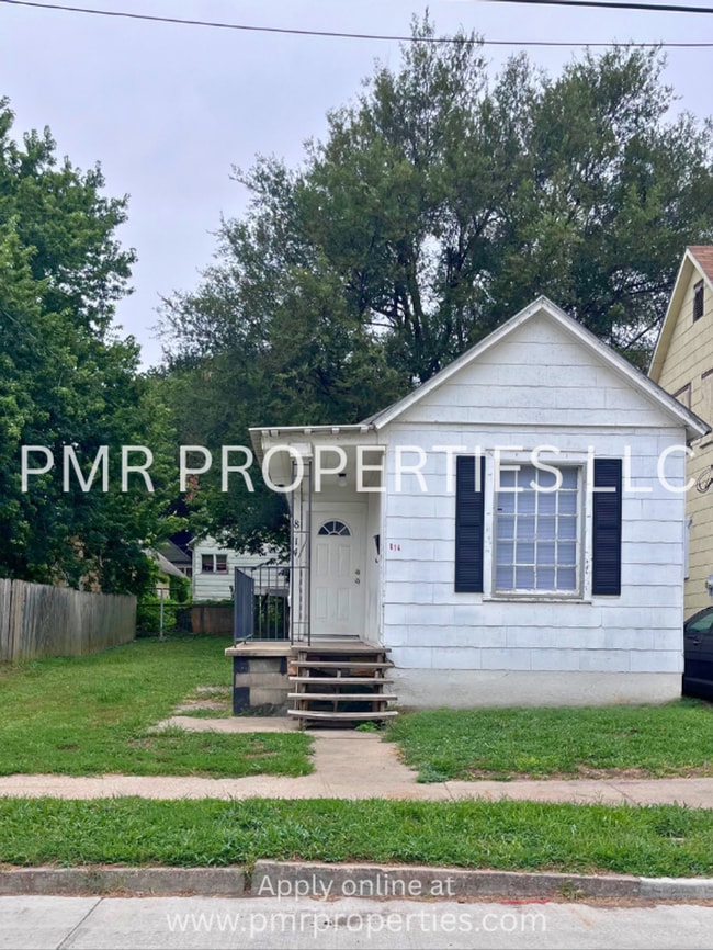 property at 814 S 21st St