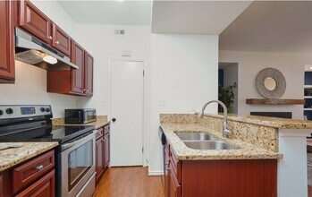 3922 Penderview Dr, Unit 305 in Fairfax, VA - Building Photo - Building Photo