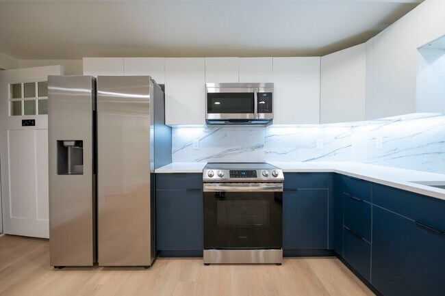 property at 232 S 46th St