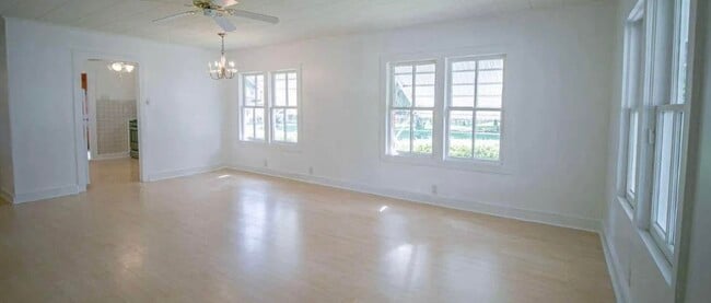 1122 SE Lanvale St in Lake City, FL - Building Photo - Building Photo