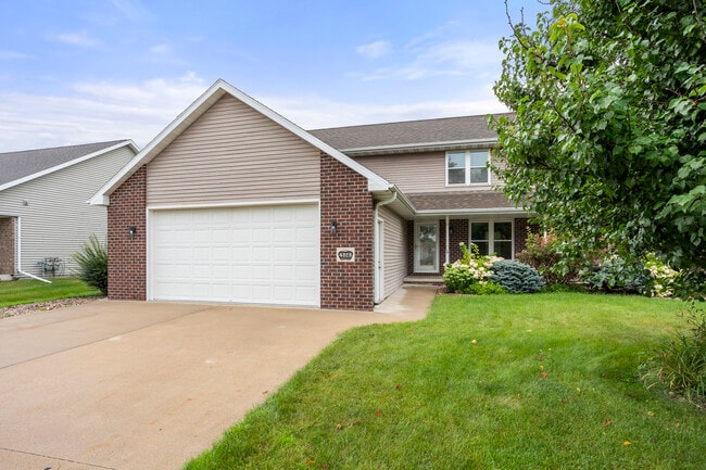 property at 4828 N Apple Rd
