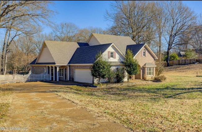 5840 Cedar Lake Dr N in Walls, MS - Building Photo - Building Photo
