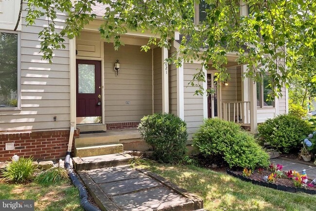 property at 4021 Lake Glen Rd