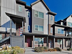 5094 Ward Rd in Wheat Ridge, CO - Building Photo