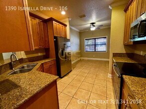 1390 Isabella Dr in Melbourne, FL - Foto de edificio - Building Photo