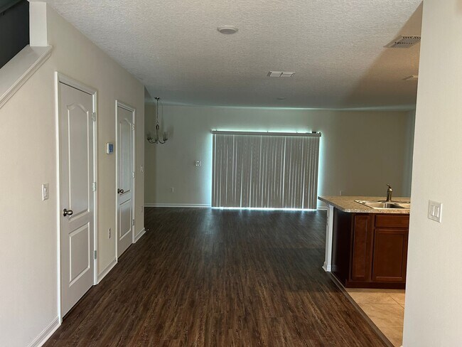 1631 Primo Ct in Holly Hill, FL - Building Photo - Building Photo