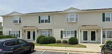 2370 Vineyard Dr in Winterville, NC - Building Photo