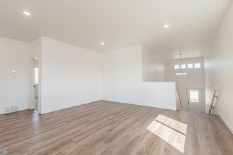 1602 6th Ave NE in Dilworth, MN - Building Photo - Building Photo