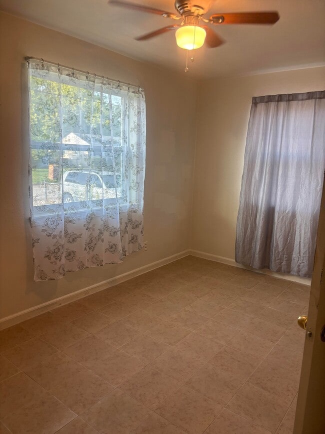 3350 Sheridan Rd, Unit 201 in Jacksonville, FL - Foto de edificio - Building Photo