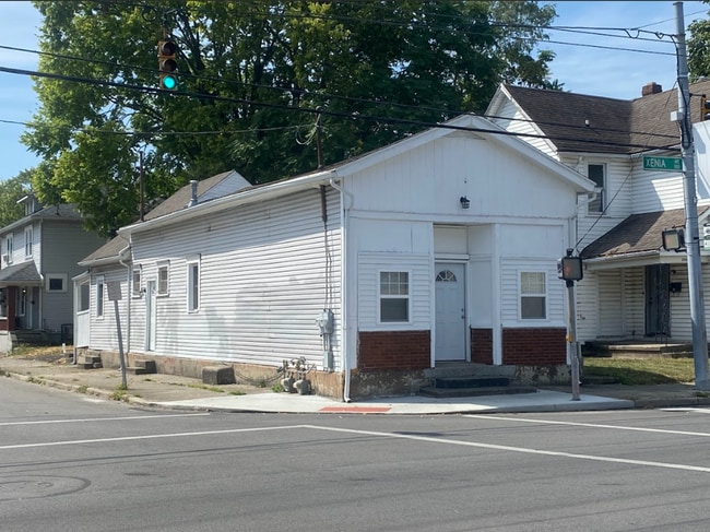 846-848 Xenia Ave in Dayton, OH - Building Photo - Building Photo