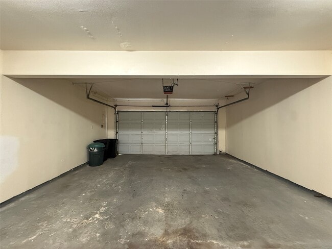 property at 1629 S Kirkwood Rd