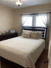 102 S Balcom Ave in Fullerton, CA - Foto de edificio - Building Photo