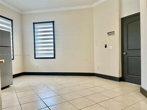 18157 NW 89th Pl in Hialeah, FL - Building Photo - Building Photo
