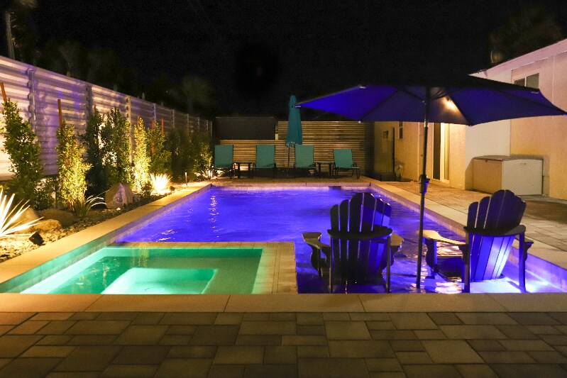 356 W Cortez Rd in Palm Springs, CA - Building Photo