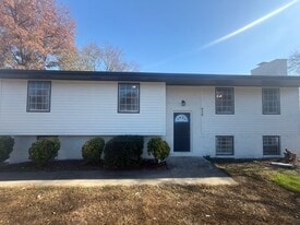 926 Tri Cir NE in Cleveland, TN - Building Photo