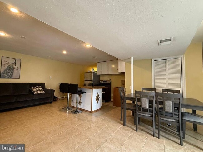 property at 14696 Stratford Dr
