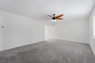 339 Joel Blvd in Lehigh Acres, FL - Foto de edificio - Building Photo