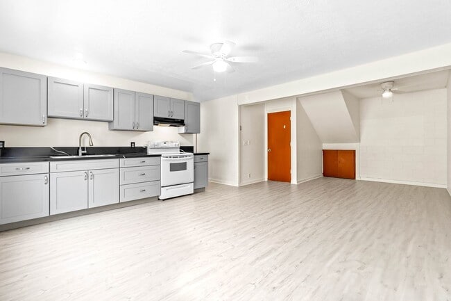 property at 1630 Monte St