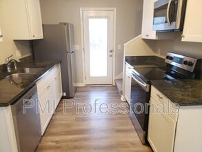 632 East St in Murfreesboro, TN - Building Photo - Building Photo