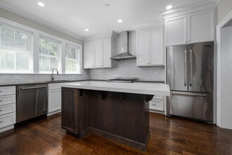Luxury Townhouses in Greenwich, CT - Foto de edificio - Building Photo