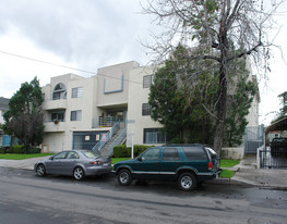 5253 Cartwright Ave Apartments