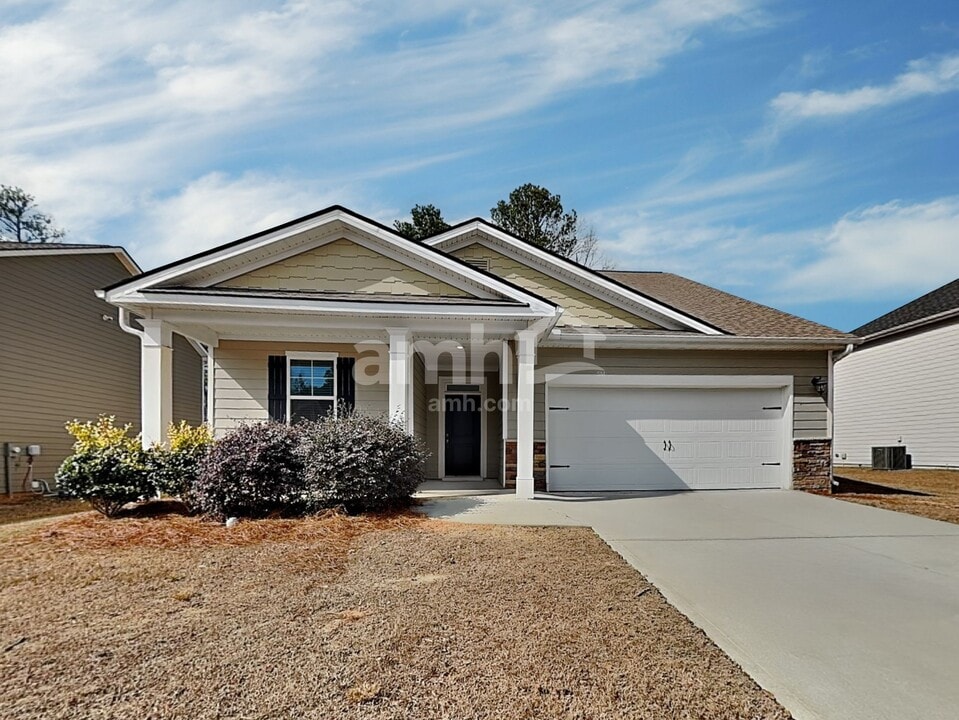 2452 Napa Valley Dr in Villa Rica, GA - Building Photo