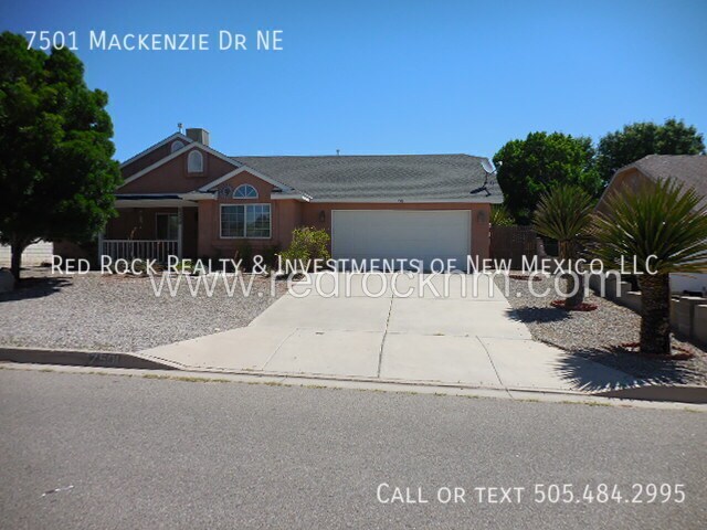 7501 MacKenzie Dr NE in Rio Rancho, NM - Building Photo