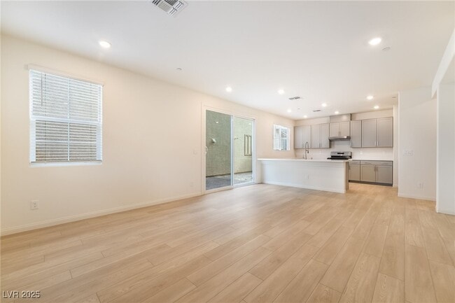 2768 Piazza Madama St in Henderson, NV - Building Photo - Building Photo