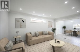 7 Chester Rd in Hamilton, ON - Building Photo - Building Photo