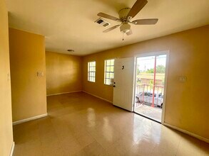 4211 Santa Isabel Ave in Laredo, TX - Building Photo - Building Photo