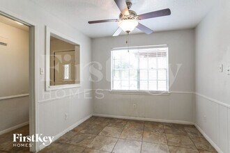 7006 Falling Waters Dr in Spring, TX - Building Photo - Building Photo
