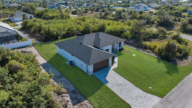 14207 Fort Worth Cir in Port Charlotte, FL - Building Photo - Building Photo