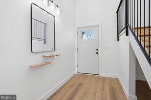 101 Idlewild Rd in Levittown, PA - Building Photo