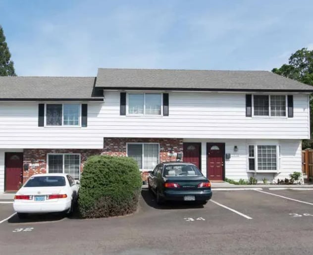 Oak HIll in Gladstone, OR - Foto de edificio - Building Photo