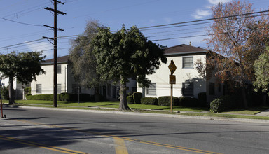 12243-12249 Vanowen St in North Hollywood, CA - Building Photo - Building Photo