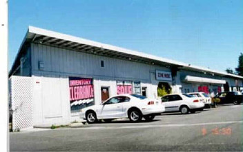 7874-7890 Old Redwood Hwy in Cotati, CA - Building Photo - Building Photo