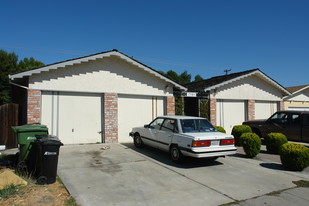 2484 Karen Dr Apartments