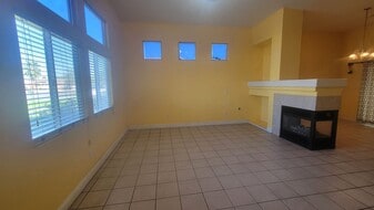 3111 Stoney Peak Ln in Bakersfield, CA - Building Photo