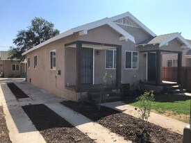 712 W 54th St, Unit 712 W. 54th Street in Los Angeles, CA - Building Photo