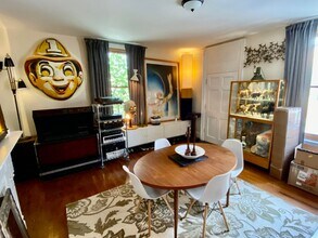 5528 Comet Wy in Pittsburgh, PA - Building Photo - Building Photo