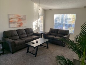 Waterford Place Apartments in Elizabethtown, KY - Foto de edificio - Building Photo