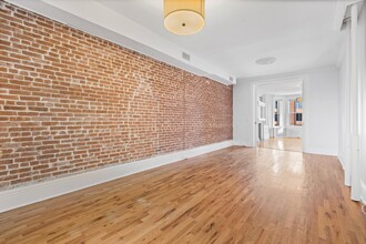 1028 Hudson St in Hoboken, NJ - Building Photo - Building Photo