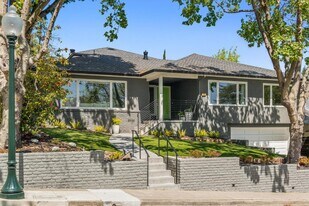 318 Castilian Way in San Mateo, CA - Building Photo