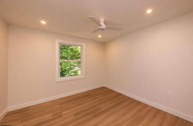 2254 Shore Rd in Linwood, NJ - Building Photo - Building Photo