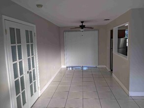 2649 Jamaica Dr in Miramar, FL - Building Photo - Building Photo