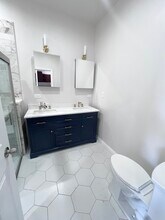 3345 N Clark St, Unit 3 in Chicago, IL - Foto de edificio - Building Photo
